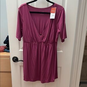 Deep Pink V-Neck maternity tunic top